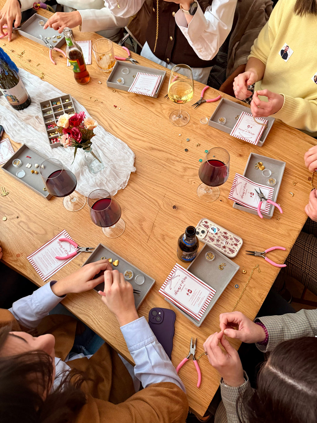 Taller CHARMS & MORE