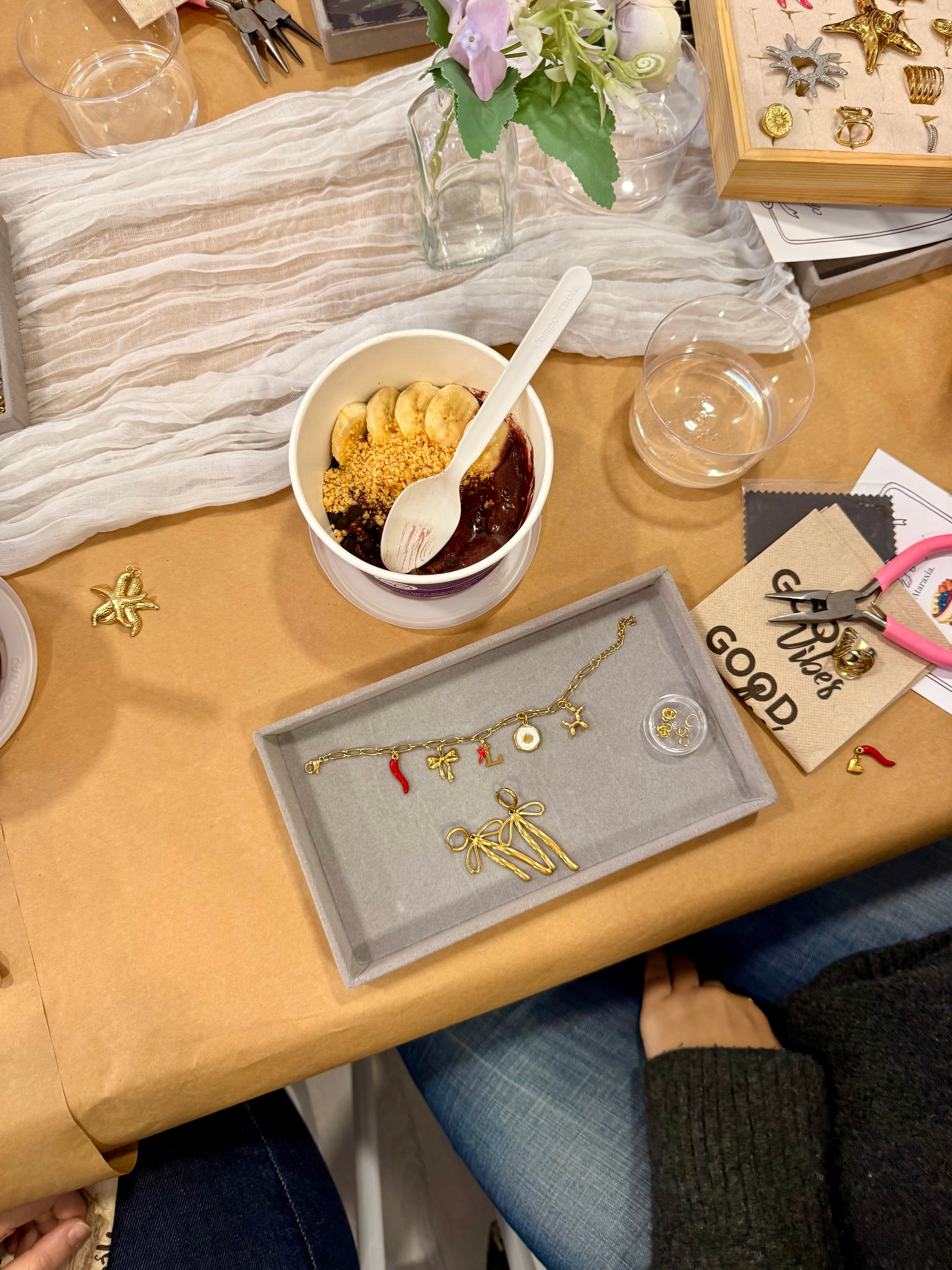 Taller CHARMS & MORE