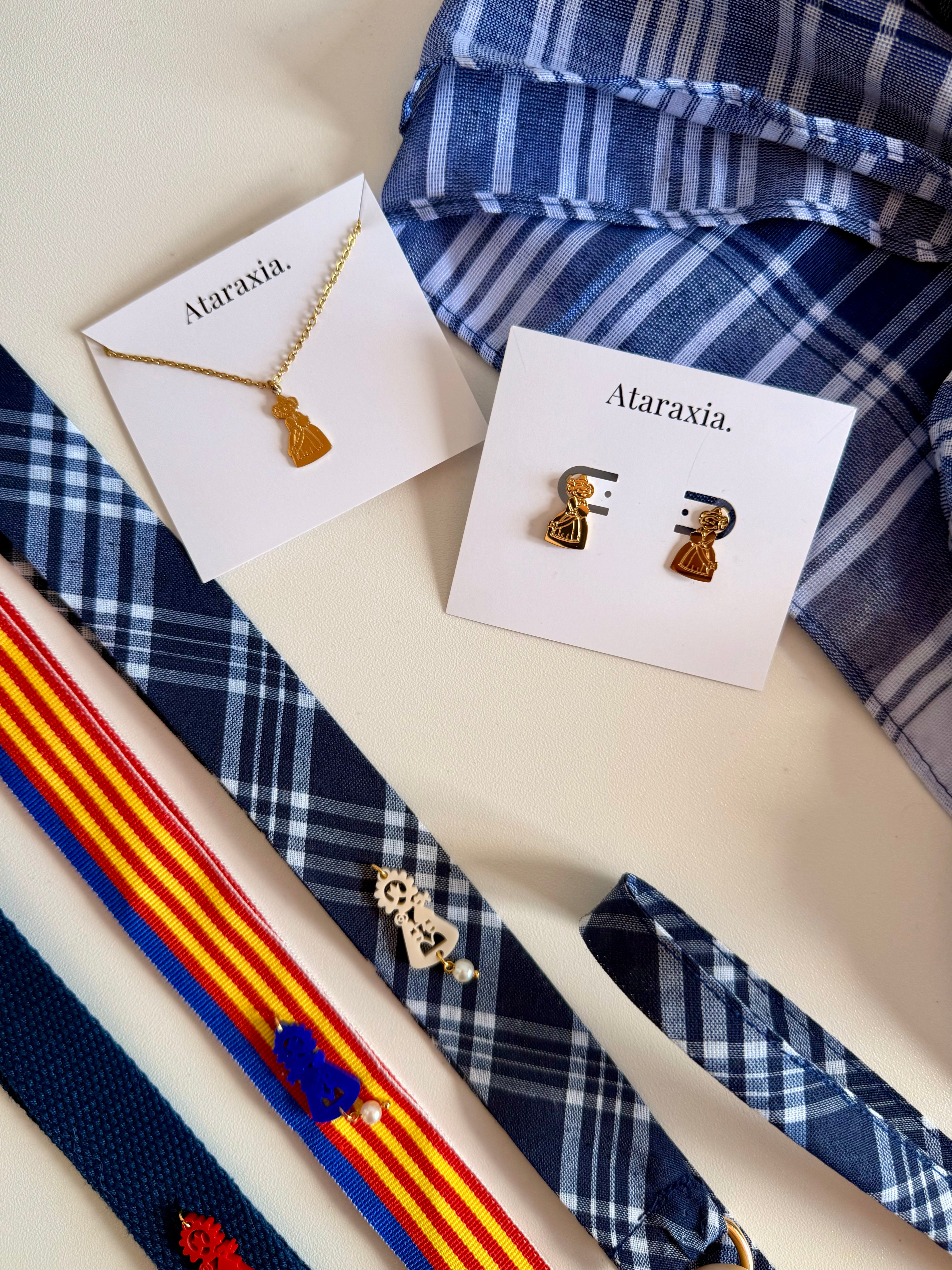 Pendientes LLUM I PÒLVORA