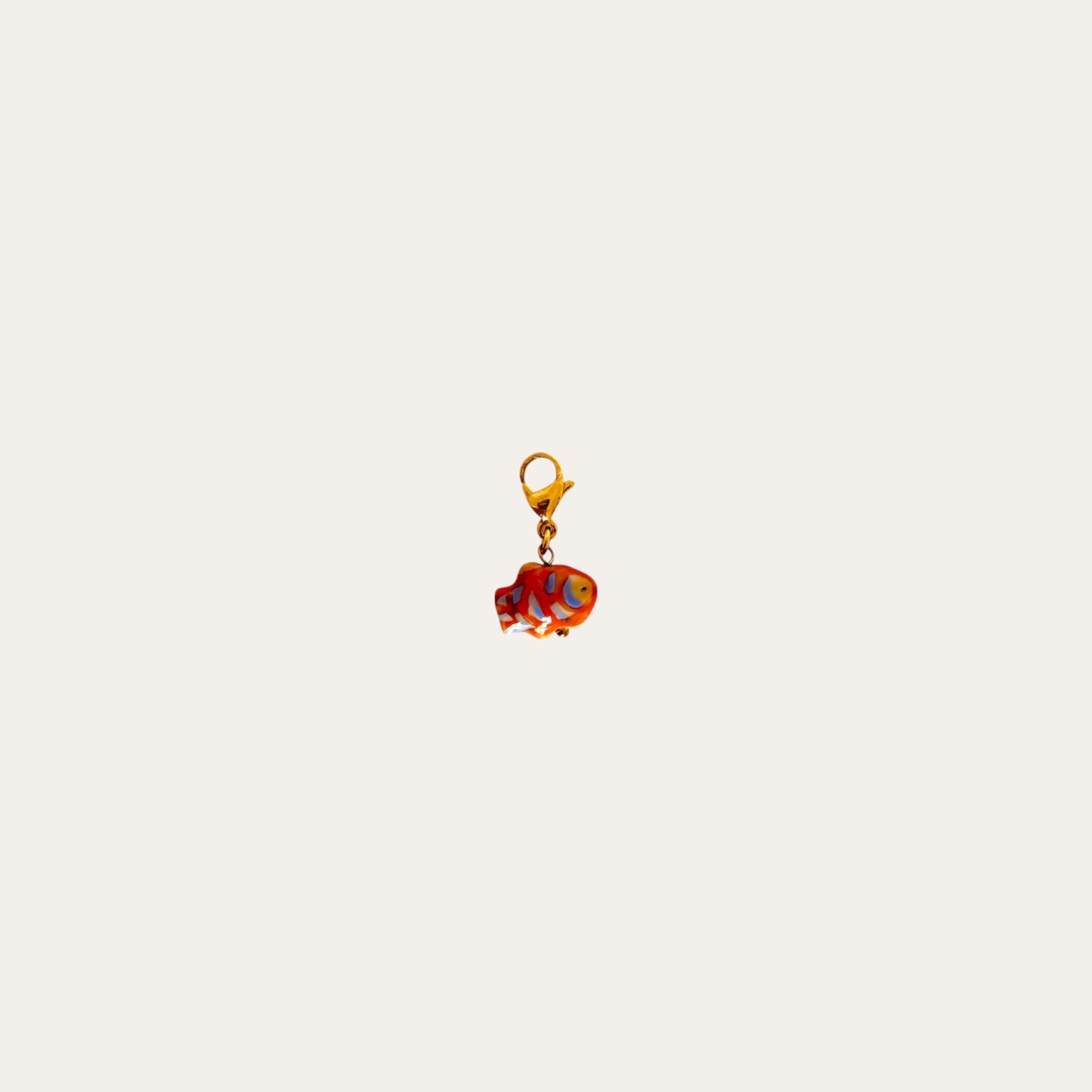 Charm Pez naranja